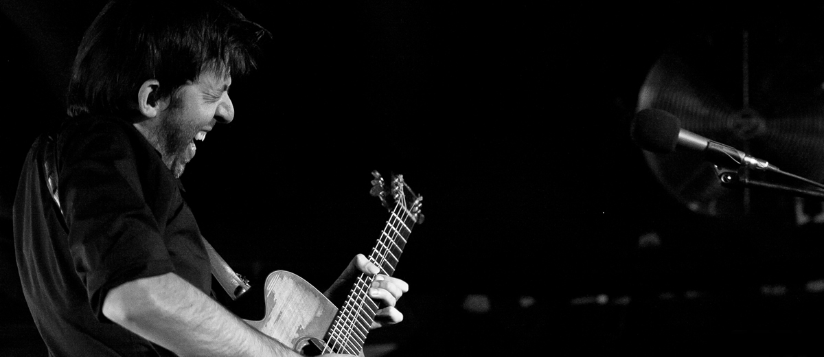Jon Gomm